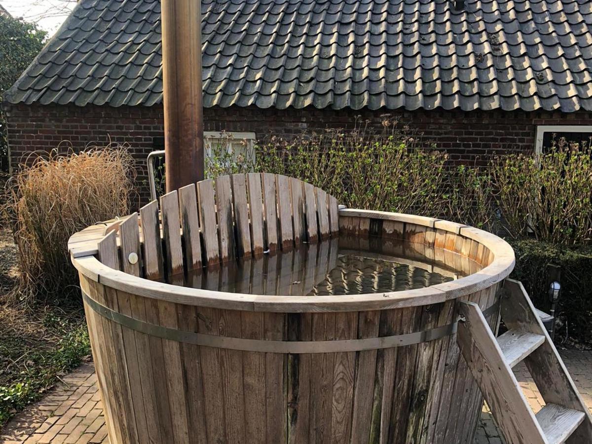 Pipowagen Het Oventje Villa Zeeland Bagian luar foto