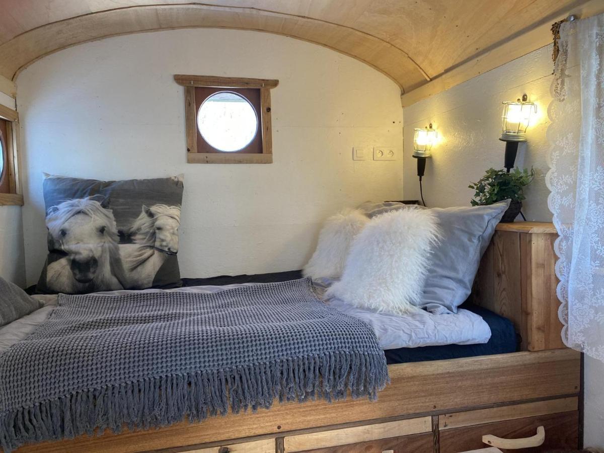 Pipowagen Het Oventje Villa Zeeland Bagian luar foto