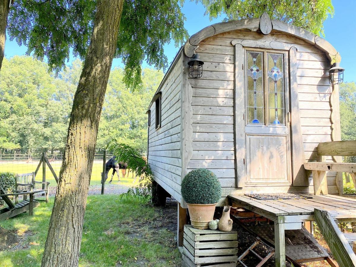 Pipowagen Het Oventje Villa Zeeland Bagian luar foto