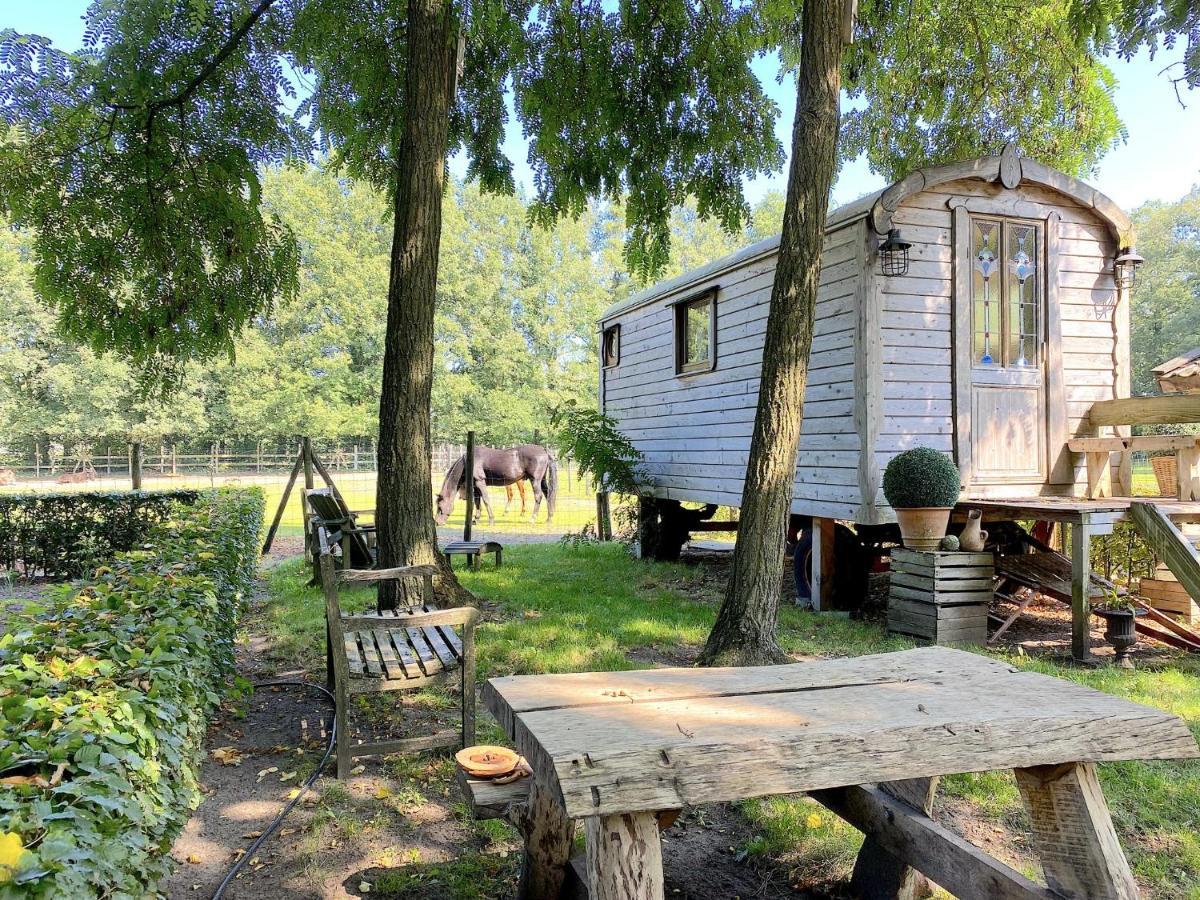 Pipowagen Het Oventje Villa Zeeland Bagian luar foto